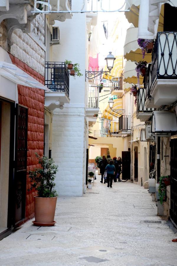 Vista Borgo Antico Bari Exterior foto